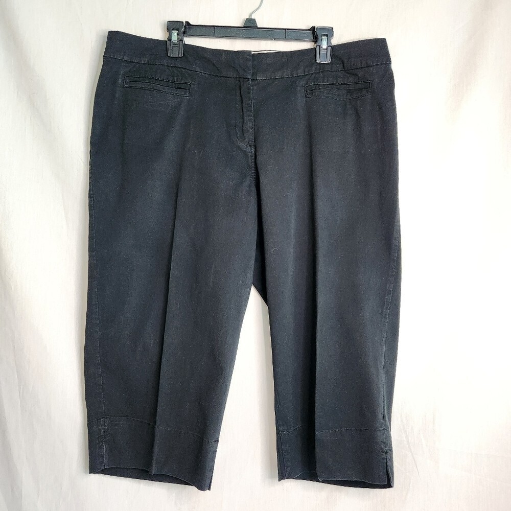 Avenue Womens 18 Signature Black Chino Capri Pants Plus Size